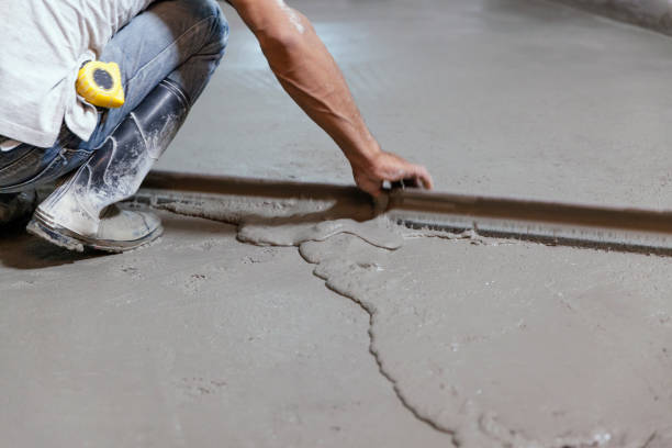 Best Concrete Pool Decks in La Ada Flintridge, CA